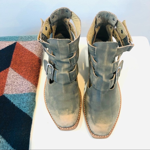 Anthropologie Latigo Potion Distressed Leather Ankle Boots Booties 7.5 Gray. - Picture 5 of 16